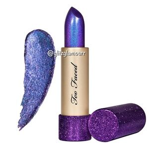 ✨Too Faced Throwback Lipstick - Cheers to 20 Years Collection✨